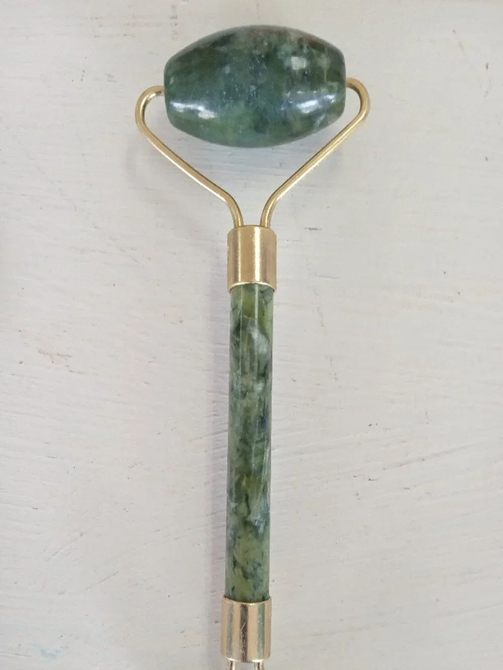Natural Jade Double Facial Massager – Sculpt & De-Puff Skin